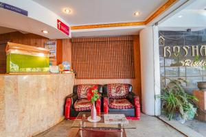 Posezení v ubytování FabHotel Roshan Residency - Nr Kurinji Andavar Temple