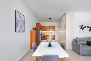 Posezení v ubytování Plumeria Apartment Sitia