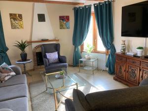 Telewizja i/lub zestaw kina domowego w obiekcie Villa Alexandra Calpe