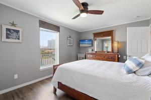 Ένα ή περισσότερα κρεβάτια σε δωμάτιο στο Gulf Island 633