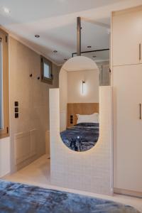 A bathroom at 1050 Mountain Living