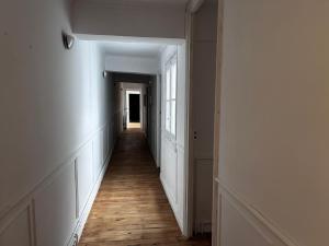 Imagine din galeria proprietății habitacion luminosa baño compartido pamplona centro în Pamplona +3 fotografii