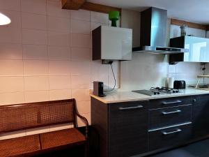 O bucătărie sau chicinetă la habitacion luminosa baño compartido pamplona centro