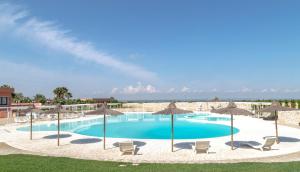 Baseinas apgyvendinimo įstaigoje Hotel Relais Antica Masseria arba netoliese