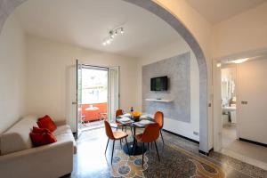 Μια τηλεόραση ή/και κέντρο ψυχαγωγίας στο Casa Roberto - Centrale vista porto Carlo Riva