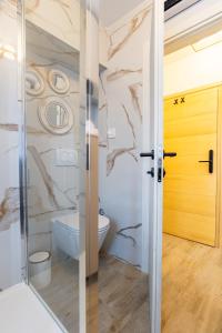 Koupelna v ubytování Luxury Lifestyle Rooms