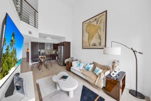 迈阿密Brickell Breezeway - Oceanview Bi-level Loft的相册照片