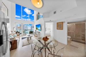 迈阿密Brickell Breezeway - Oceanview Bi-level Loft的相册照片