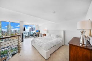迈阿密Brickell Breezeway - Oceanview Bi-level Loft的相册照片