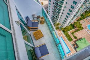迈阿密Brickell Breezeway - Oceanview Bi-level Loft的相册照片
