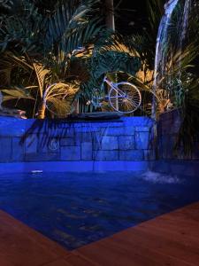 Hồ bơi trong/gần Hostal casa FM