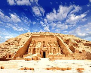 a view of the abu simbel temple at Osiris Guest House in Abu Simbel