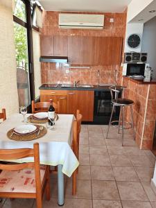 Kuchyň nebo kuchyňský kout v ubytování Apartman Vera