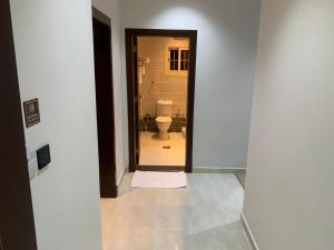 Ένα μπάνιο στο ســكــورد للــشــقـــق الــفنــدقــيـه Scord Hotel Apartments +43 φωτογραφίες