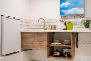 A kitchen or kitchenette at Modern Medival