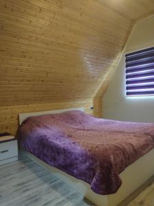 Letto o letti in una camera di A-frame