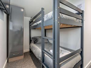 a bunk bed room with two bunk beds at 3 Bed in Durham 94762 in Lanchester
