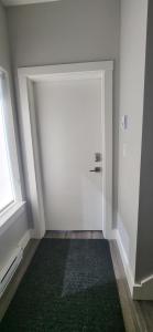 Foto dalla galleria di Two Bedroom Serenity with AC- Complimentary Welcome Treats a Langford