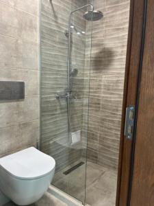 Ένα μπάνιο στο Luxury Studio Golf Coast with sea view +9 φωτογραφίες