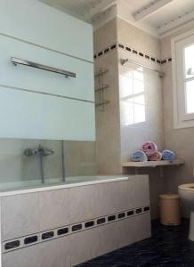 Et badeværelse på Vasiliki's House