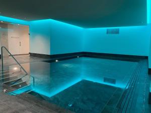 Bazén v ubytování Hotel Helvetia nebo v jeho okolí