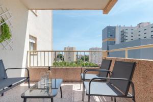 Balkón nebo terasa v ubytování Bright 2 Bed Apartment with pool - Solo Familias + 26 fotografií