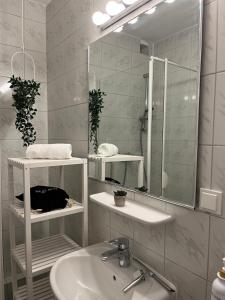 ห้องน้ำของ OLIVE Apartments - 3x Kingsize Bedrooms - Free Parking