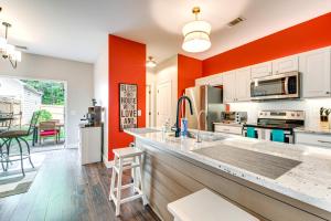 Φωτογραφία από το άλμπουμ του Canton Home with Fenced Yard 6 Mi to Lake Allatoona σε Canton