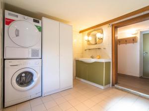 Kuchnia lub aneks kuchenny w obiekcie Chalet Sonnenalp
