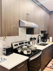 Galeriebild der Unterkunft B19 Modern Stylish 2bed Basement Suite in Edmonton