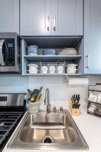 Photo de la galerie de l'établissement Luxe and Modern South Bay ADU, à Carson