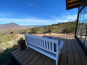 Gallery image of Cabaña Zen Camino al cristal con la mejor vista desde lo alto a bahía de Pichidangui in Los Vilos +35 photos