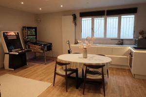 Fotografie z fotogalerie ubytování Logement amoureux de luxe collé à PARIS v destinaci Charenton-le-Pont + 19 fotografií