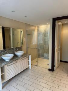 Bagno di Eden Island Luxury Apartment - White Sand