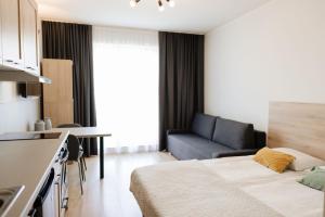 Zakrzówek Residence的厨房或小厨房