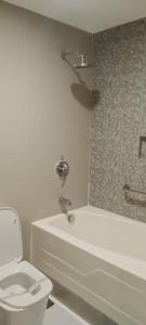 Koupelna v ubytování Hotel Sogo Buendia
