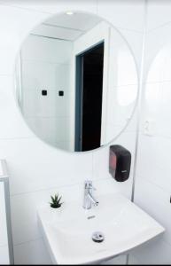 Ванна кімната в East İstanbul Airport Hotels & Free Transportation
