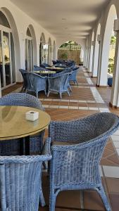 Reštaurácia alebo iné gastronomické zariadenie v ubytovaní Hotel Puntazo II