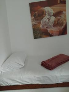 Postel nebo postele na pokoji v ubytování Kriopigi Garden
