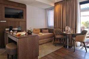 Postel nebo postele na pokoji v ubytování Hôtel Le Week end