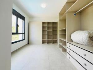 Zdjęcie z galerii obiektu Calpe villa lujo playa piscina jardin barbacoa ideal familias y grupos w mieście Calpe