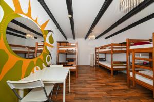 The Lazy Monkey Hostel & Apartmentsにあるベッド