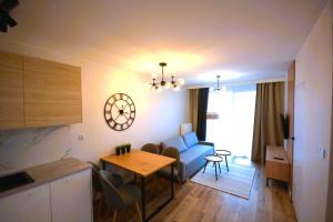 Fotografie z fotogalerie ubytování Kaya Apartament De Luxe z basenem v Kolobřehu + 2 fotografie