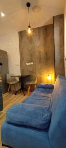 Posteľ alebo postele v izbe v ubytovaní Altozano Room III, Estudió centro de Málaga Gayfriendly, Wi-Fi gratis