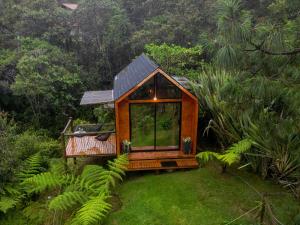 Rùstico Glamping外面的花园