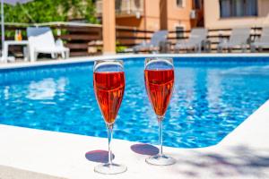 Bazén v ubytování E-M Apartments with Private pool nebo v jeho okolí