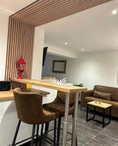 Foto dalla galleria di Love room: Aux plaisirs des sens jacuzzi privé a Barr Altre 2 foto