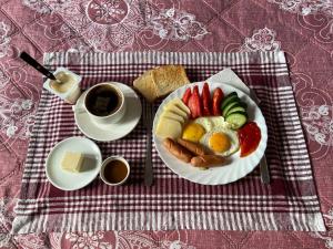 Svečiams siūlomi pusryčių variantai apgyvendinimo įstaigoje Tbilisi Tales