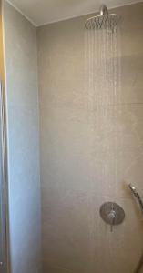 Ванная комната в Αura Luxury Apartments
