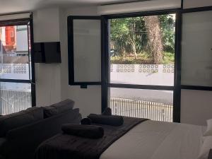 Posteľ alebo postele v izbe v ubytovaní Terraza del Bajondillo Torremolinos